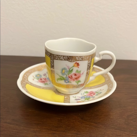 Yea cup and saucer miniature - Picture 1 of 5